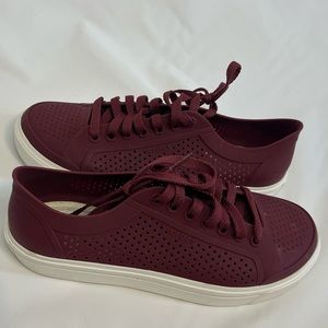 Crocs sneakers 9 red